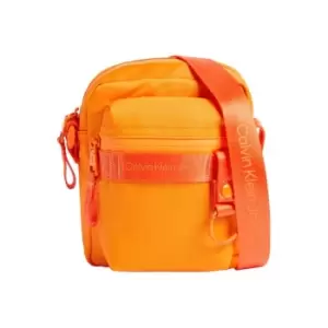 Image of Calvin Klein Jeans Ultralight REPORTER18 Nylon - Orange