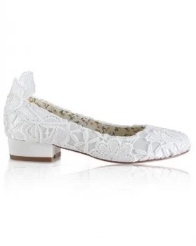 Image of Perfect Lace Ballerina