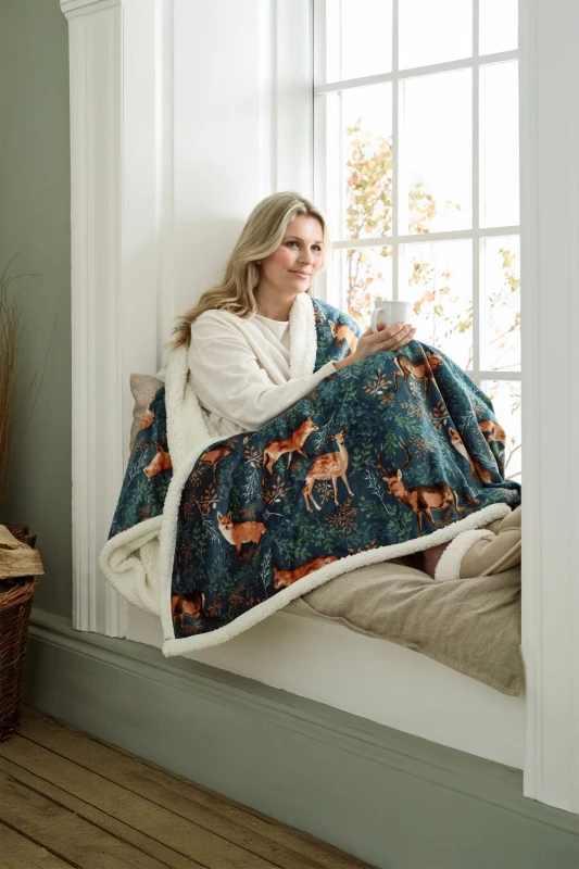 Image of Deyongs Deyongs Fox and Deer Heated Sherpa Throw - 140x180cm, 10 Temperature Settings, Electric Blanket with Sherpa Lining in Teal Size: 140cm x 180