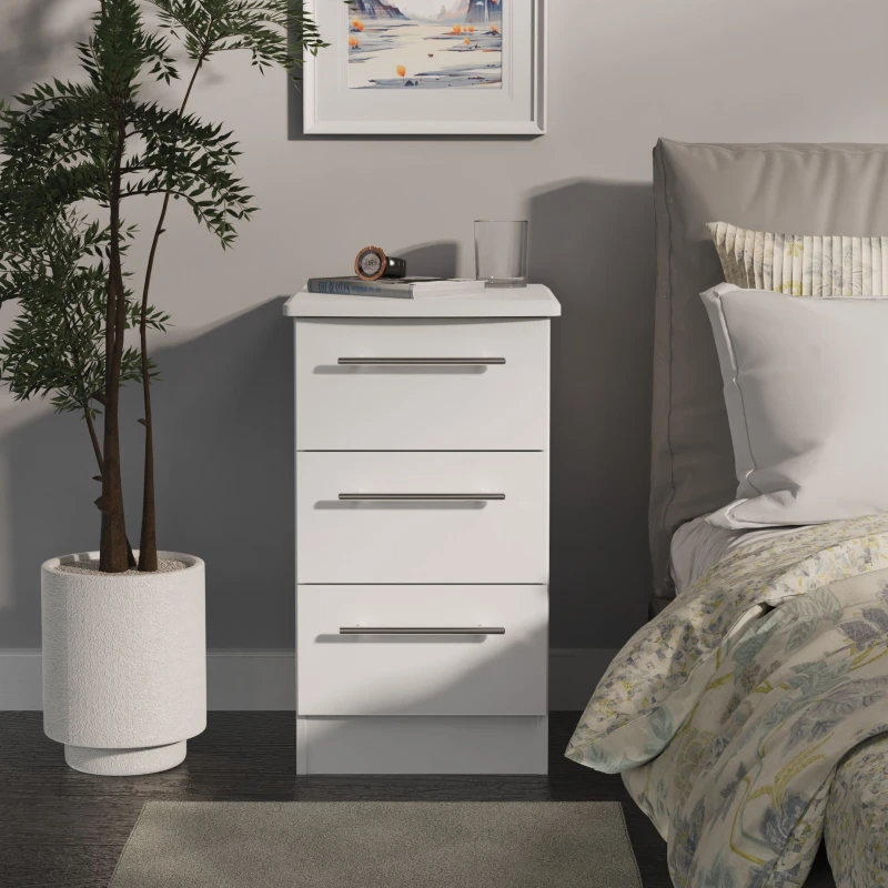 Image of Ready Assembled 2 U Carlton 3 Drawer Bedside Cabinet (Ready Assembled) in White Size: Small White Unisex Small