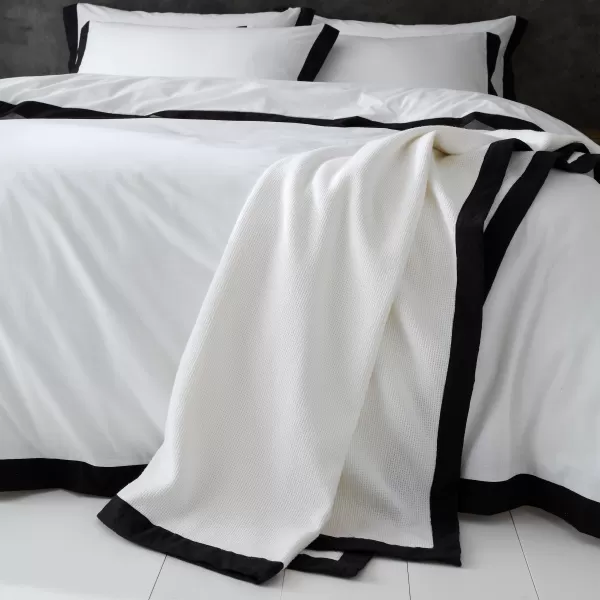 Image of Style Sisters Waffle Throw White