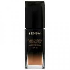 Image of SENSAI Flawless Satin Foundation SPF20 FS204.5 Warm Beige 30ml