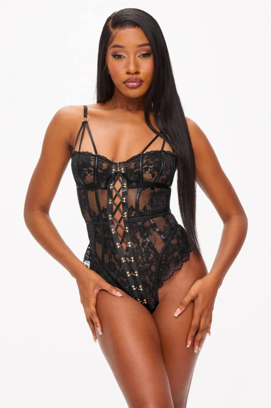 Image of Ann Summers Womens Boudoir Tease Crotchless Teddy in Black Size: XS Black Female XS