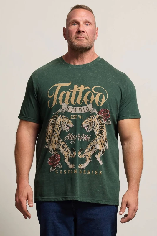 Image of BadRhino BadRhino Men Tattoo Tiger Graphic T-Shirt in Green Size: 5-6X-Large Green 5-6XL Male 5063589410405