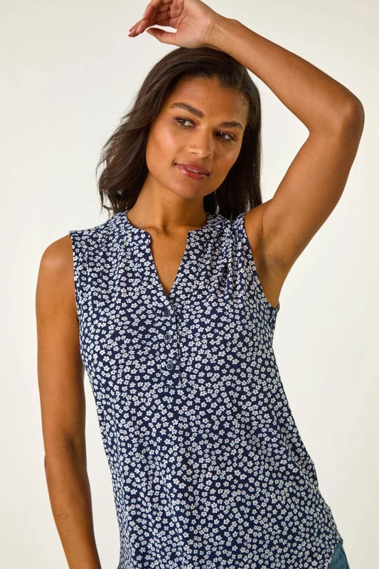 Image of Roman Textured Floral Print V-Neck Stretch Top Navy