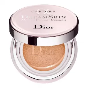 Image of Dior Capture Totale Dreamskin Moist & Perfect Cushion 010