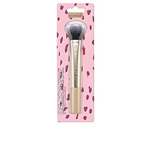 Image of Real Techniques Animalista Round Blush Brush