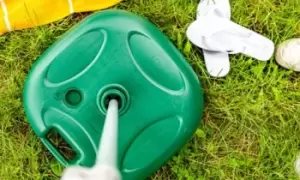 Image of Harbour Housewares Plastic Fillable Parasol Base: Grey