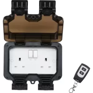 Image of Knightsbridge - Remote Controlled 13A 2G Outdoor Socket 230V IP66