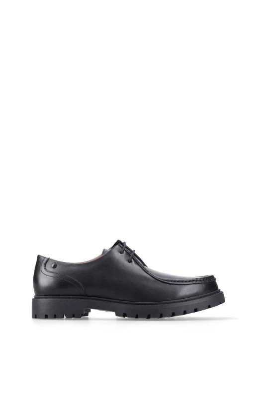 Image of Base London Base London Men Carbon Wallabe in Black Size: 7 Black 7 Male 5063294204153