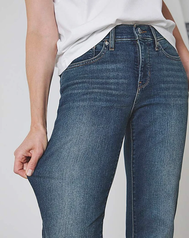 Image of Levis|Levis Levis 314 Shaping Straight Jeans Vintage Wash - Levis - Size: 27/30 / UK 8 Vintage Wash Female 27/30 / UK 8 PV15211
