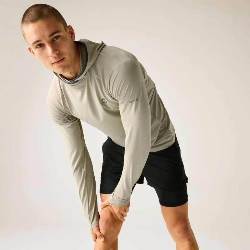 Image of Dare 2b Mens Sprint City Running Hooded Midlayer in Cream Size: Medium Cream Male M