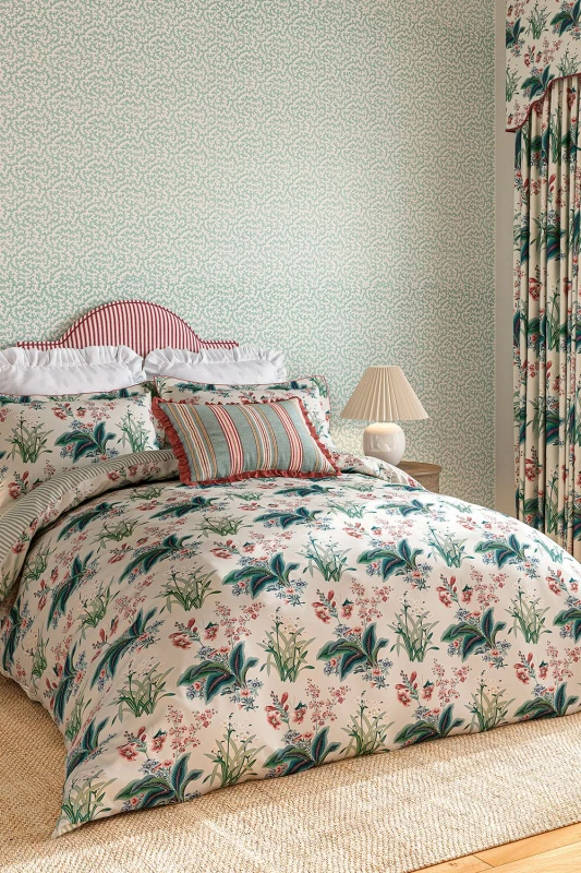 Image of Sanderson Sanderson 'Enys Garden' Cotton Duvet Cover Set Size: Double Multi Double Unisex 5016709704342