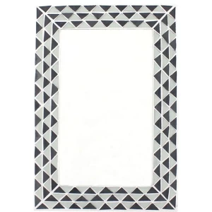 Image of Monochrome Mirror V.1