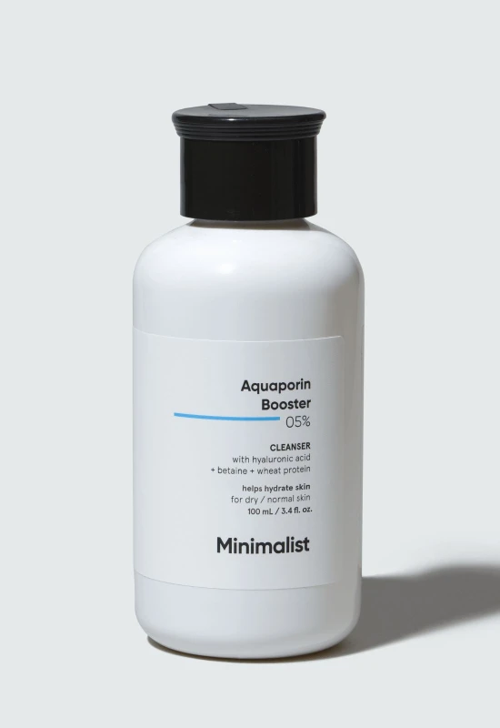 Image of Minimalist Aquaporin Booster 05% Cleanser Clear unisex