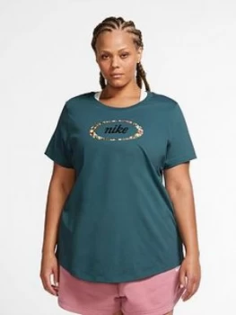 Image of Nike NSW Femme Tee (Curve) - Green, Size 26-28=3X, Women