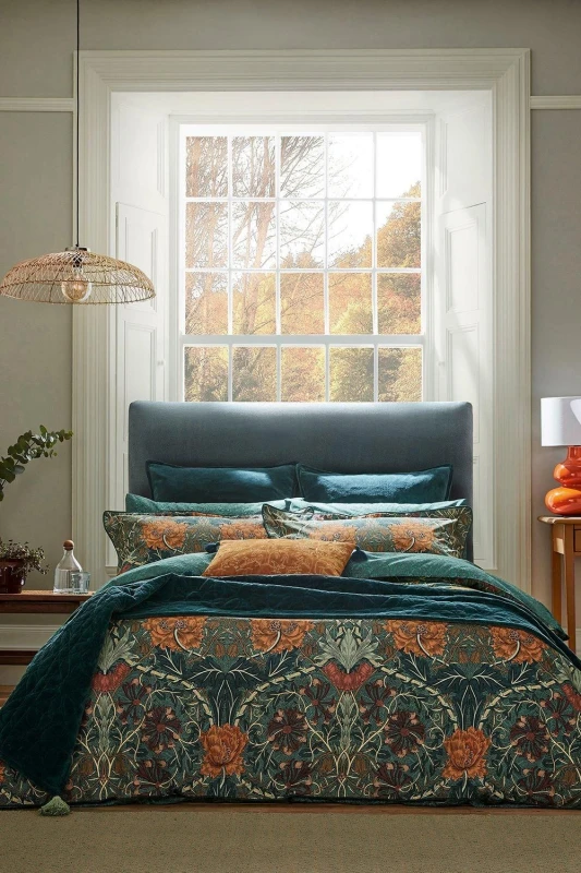 Image of Morris & Co Morris & Co 'Honeysuckle & Tulip' Cotton Duvet Cover Set in Teal Size: Double Teal Double Unisex 5016709684385