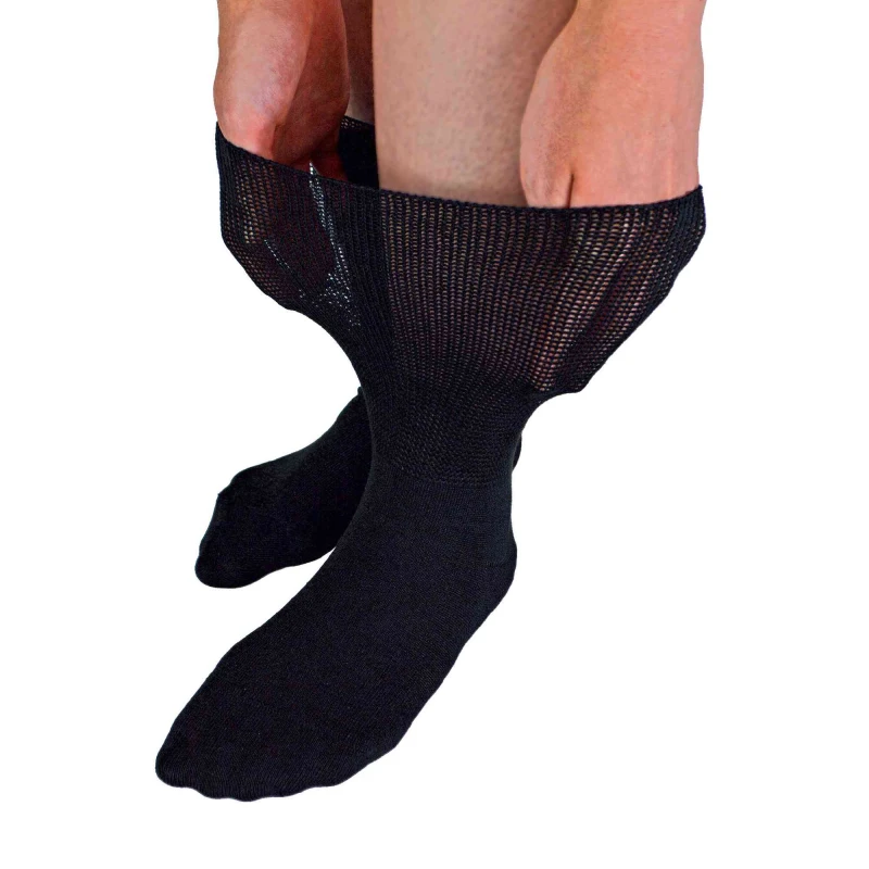 Image of Dr.Socks Dr.Socks Men 1 Pack Extra Wide Bamboo Oedema Socks in Black Size: 4-7 Black 4-7 Male 5060910922170