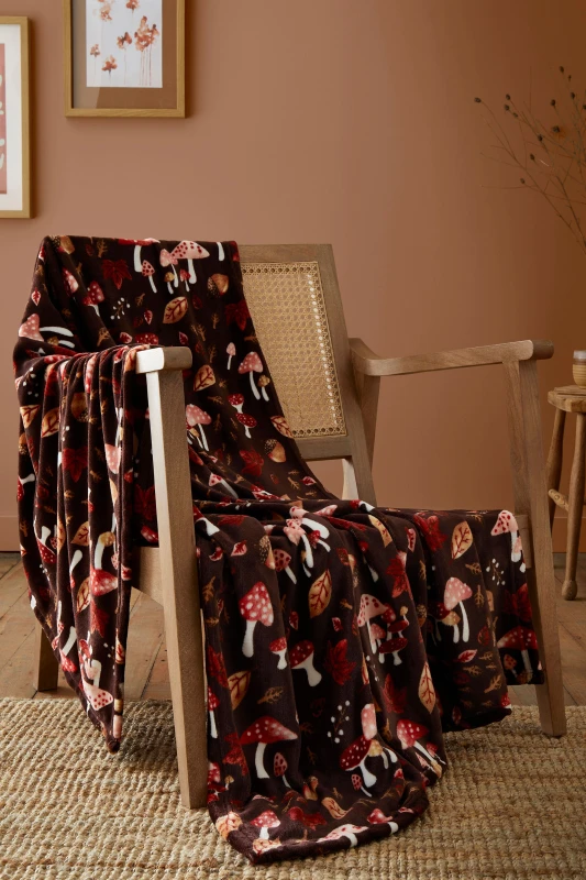 Image of Fusion Woodland Dreams 120cmx150cm Throw Chocolate