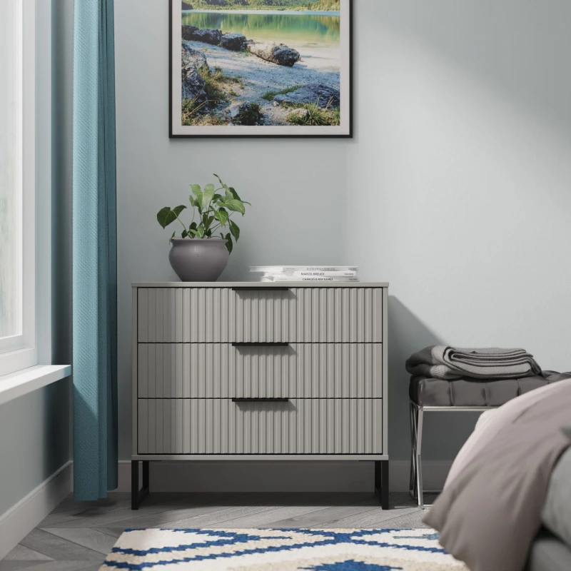 Image of Ready Assembled 2 U Menai 3 Drawer Chest (Ready Assembled) in Dark Grey Size: Medium Dark Grey Unisex Medium