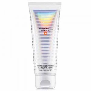 Image of MAC Lightful C Marine Bright Formula Cleanser