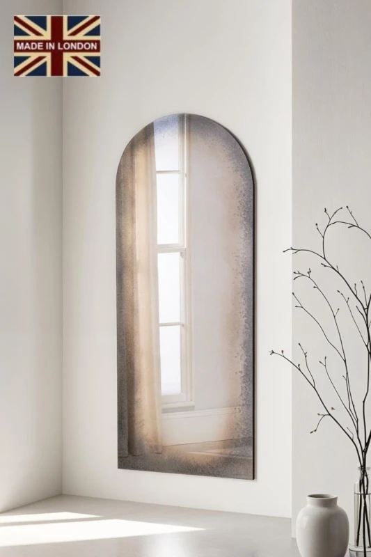 Image of Yearn Mirrors Yearn Mirrors Tribeca Arched Full Length Antiqued Mirror in Black One Size Unisex 0716053062628