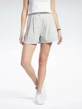 Image of Reebok Classics Shorts, Green Size M Women