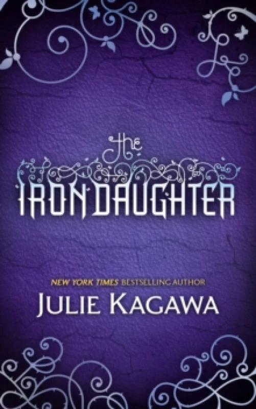 Image of The Iron Daughter by Julie Kagawa Paperback