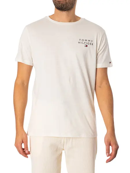 Image of Tommy Hilfiger Lounge Chest Logo T-Shirt Ivory M