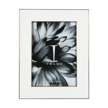 Image of 5" x 7" - iFrame Die Cast White Photo Frame - Gold Border