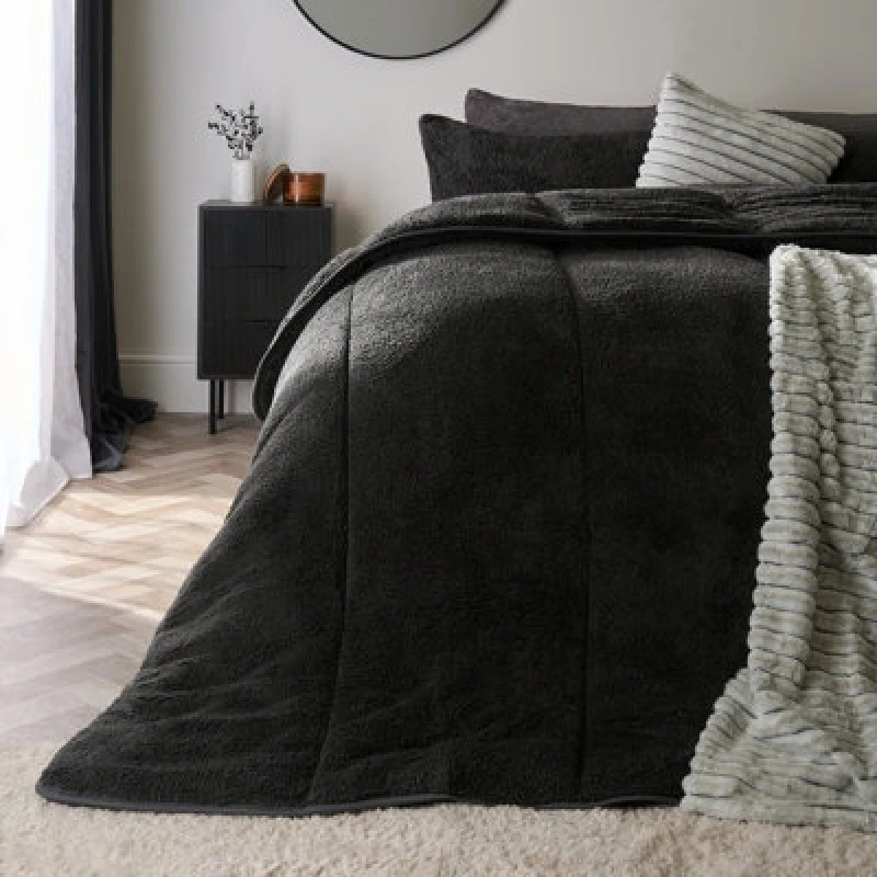 Image of OHS OHS Teddy Fleece Coverless Duvet 10.5 TOG Pillowcase in Charcoal Size: King Charcoal King Unisex 5027434175505