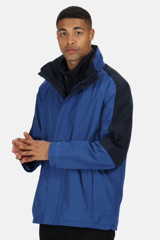 Image of Regatta Regatta Men 'Defender' Waterproof Jacket in Mid Navy Size: Medium Mid Navy M Male 5051513769965