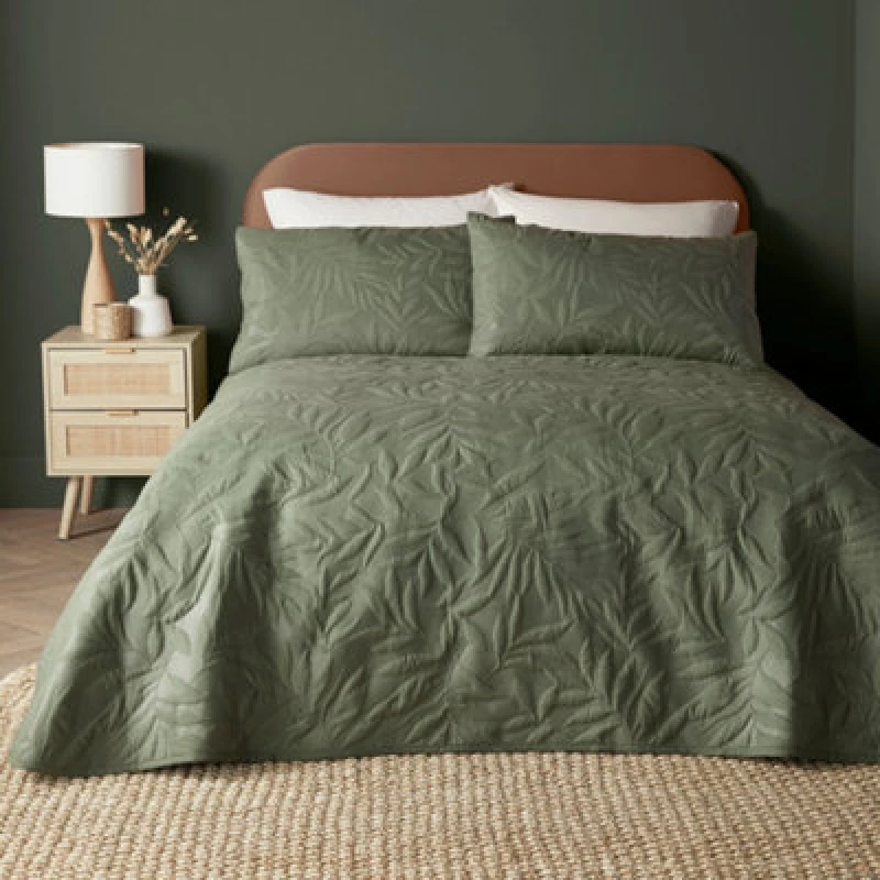 Image of Serene 'Luana' Floral Pinsonic Microfibre Warm And Cosy Bedspread Dark Green