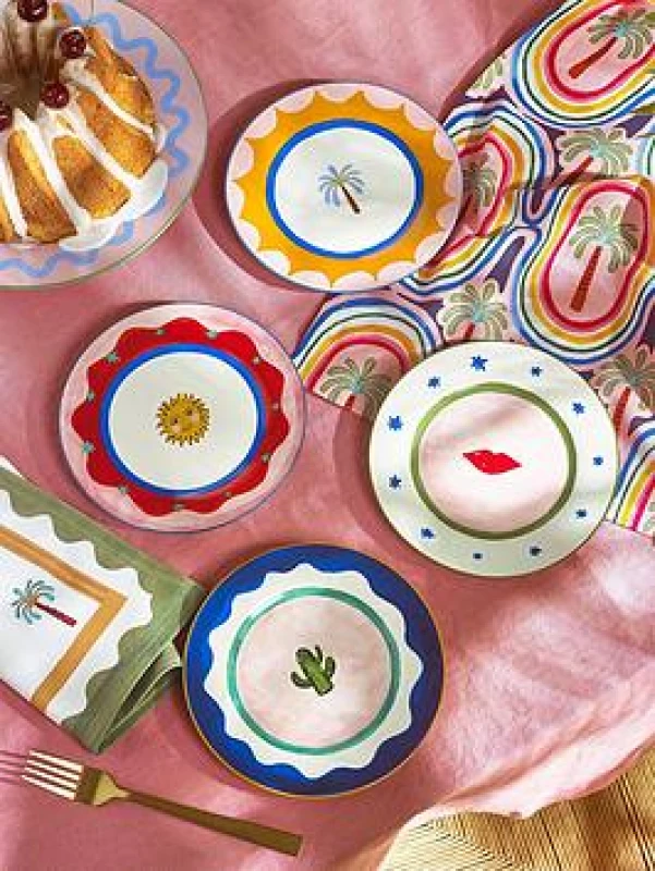 Image of ELEANOR BOWMER Set of 4 Electric Coast Icon Cake Plates Multi-Coloured ONE SIZE