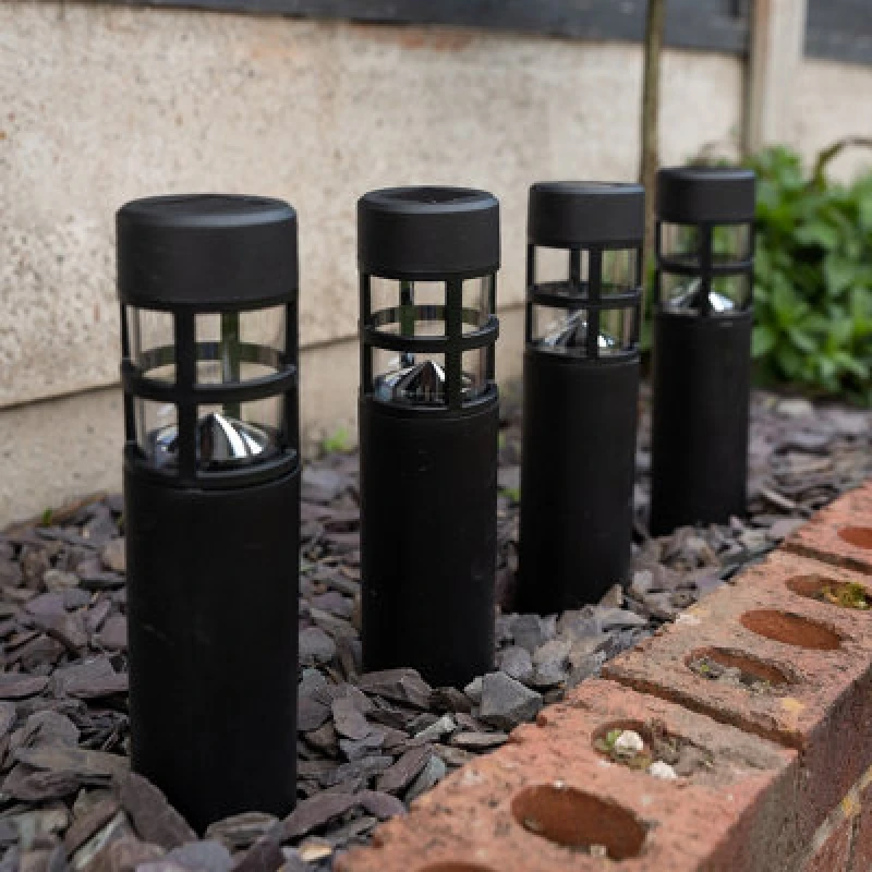 Image of Gardenwize Pack Of 4 Solar Powered Garden Stake Lights Patio Decking Pathway Walkway Lights No Running Costs
