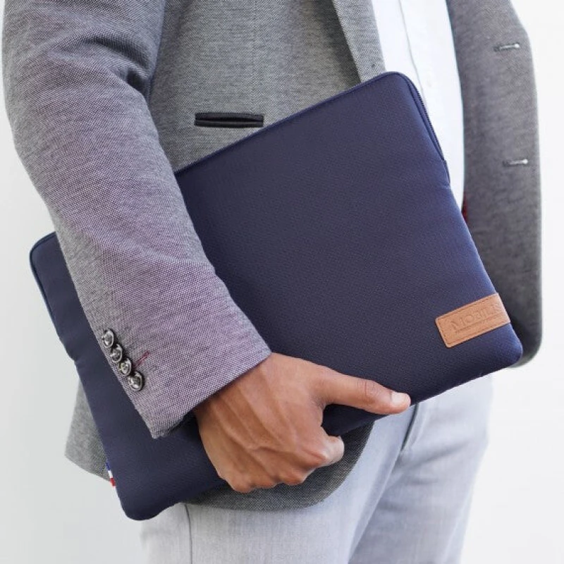 Image of Mobilis Mobilis 069001 laptop case 35.6cm (14") Sleeve case Blue 069001