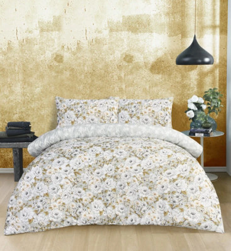 Image of Smart Living Smart Living Luxury Soft Reversible Elegant Blooms Complete Bedding Set in Green Size: Single Green Single Unisex 5056557583201