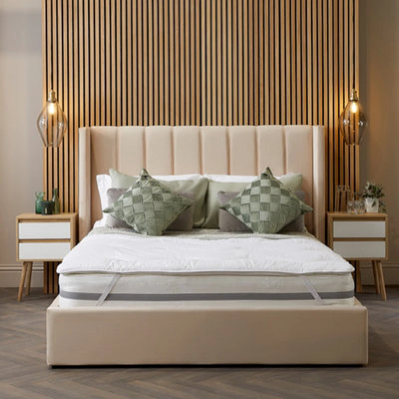 Image of Snuggledown Snuggledown Luxurious Hotel Anti Allergy Mattress Topper in White Size: Single White Single Unisex 5037045027384