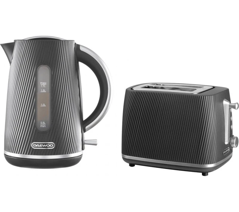 Image of Daewoo Daewoo Sleek "Cascade" 1.7L Fast-Boil Matching Kettle and Toaster Set 2-Slice in Black One Size Unisex 5024996997071