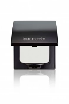 Image of Laura Mercier Invisible Pressed Setting Powder