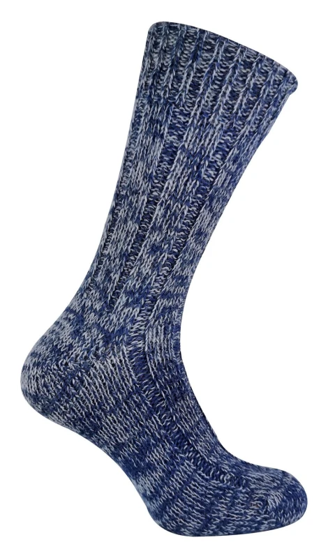 Image of Sock Snob Sock Snob Men 1 Pack Thick Warm 100% Wool Hiking & Walking Socks in Blue Size: 6-11 Blue 6-11 Male 5060597079242