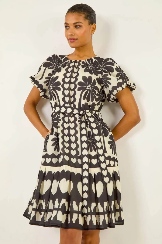 Image of Roman Womens Floral Heart Pleated Dress in Black Size: 20 Black Female 20