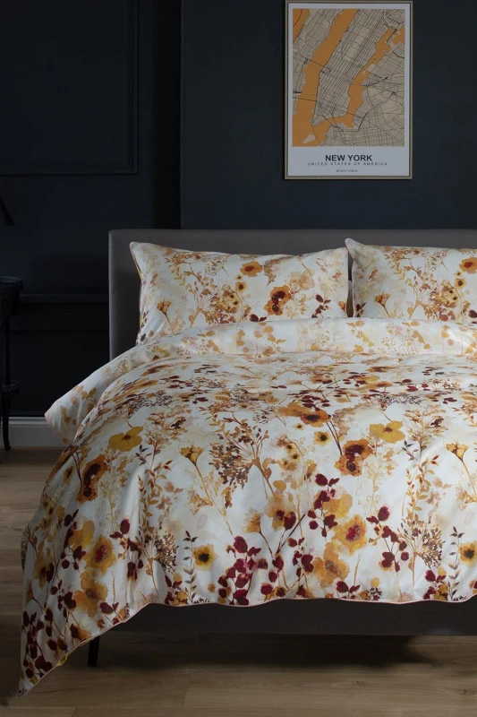 Image of The Lyndon Company The Lyndon Company Watercolour Floral 180 Thread Count Soft Cotton Digital Printed Duvet Cover Set in Terracotta Size: Super King