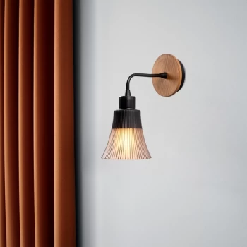 Image of Foca - N-129 Black Wall Lamp