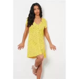 Image of I Saw It First Petite Woven Button Detail Floral Dress - Yellow