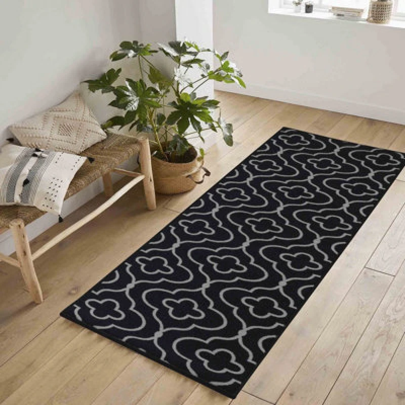 Image of Machine Washable Quatrefoil Design Anti Slip Doormats Black 67X220 Cm
