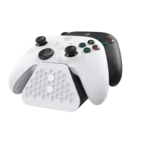 Image of Gioteck Xbox Duo Charging Stand for Xbox Series X