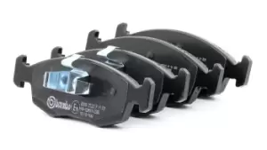 Image of BREMBO Brake pad set FIAT,CHRYSLER,LANCIA P 11 031 0000077366212,0000077366274,0000077366378 6001073454,77366212,77366274,77366378,0000077365927