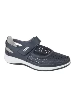 Image of Wide Fitting Window Back Punched Bar Shoes