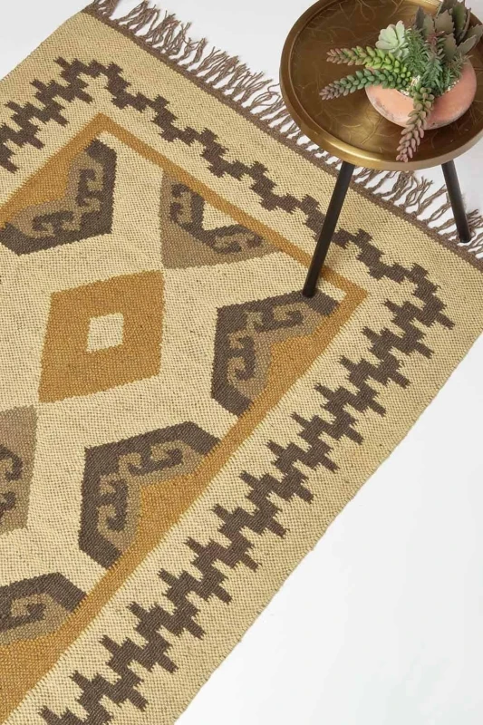 Image of Homescapes Ravar Brown & Gold Kilim Wool Rug Brown